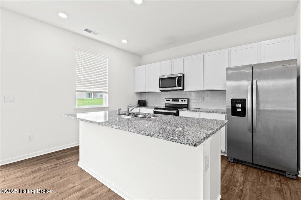 Photo of 116 Calumet Loop, Elizabethtown, KY 42701 (MLS # 1707926)