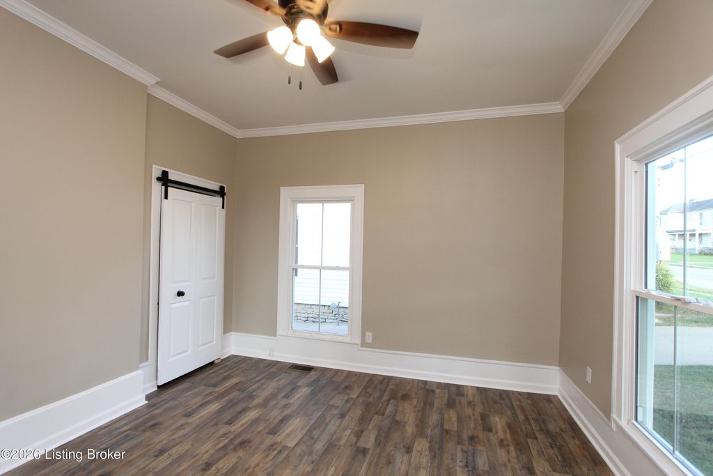 Photo of 307 E Woodford St, Lawrenceburg, KY 40342 (MLS # 1710744)