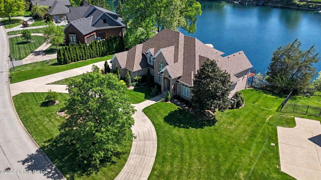 Photo of 11732 Paramont Way, Prospect, KY 40059 (MLS # 1715146)