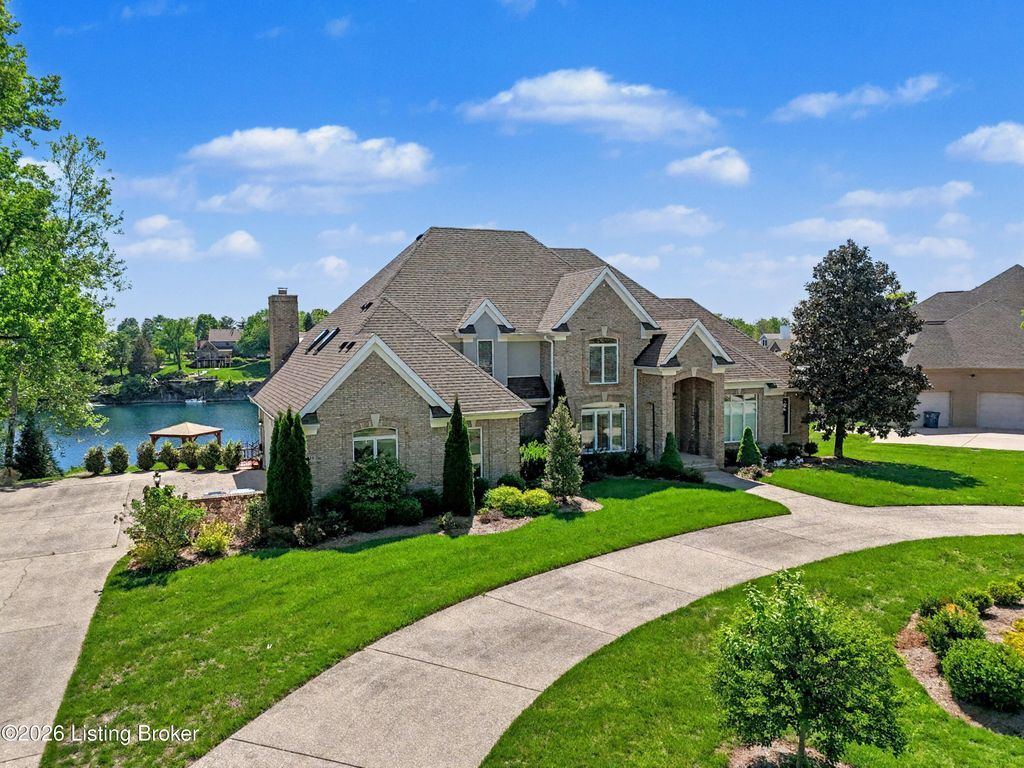Photo of 11732 Paramont Way, Prospect, KY 40059 (MLS # 1715146)
