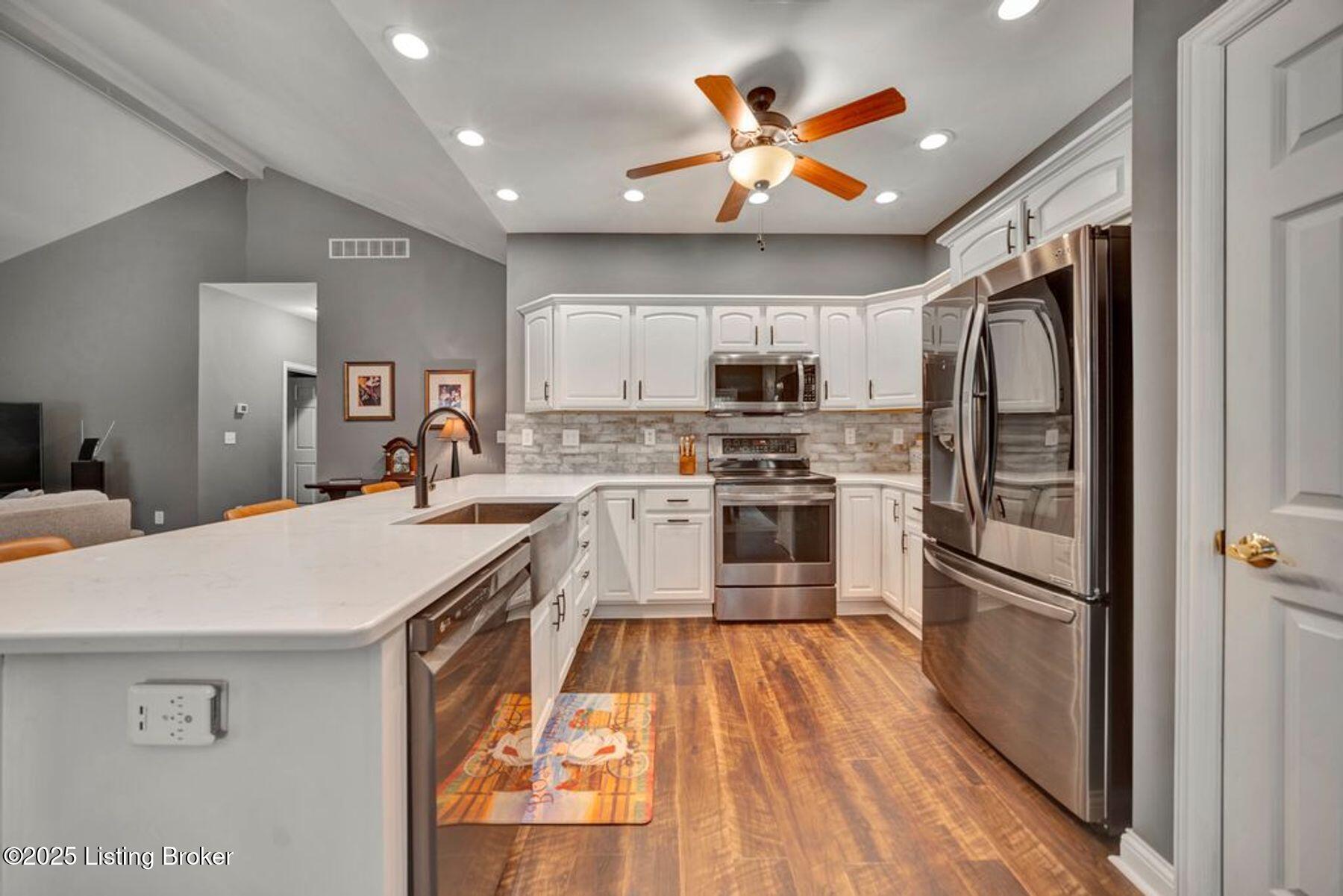 8107 Hidden Brook Ct, Louisville, Pennsylvania image 8