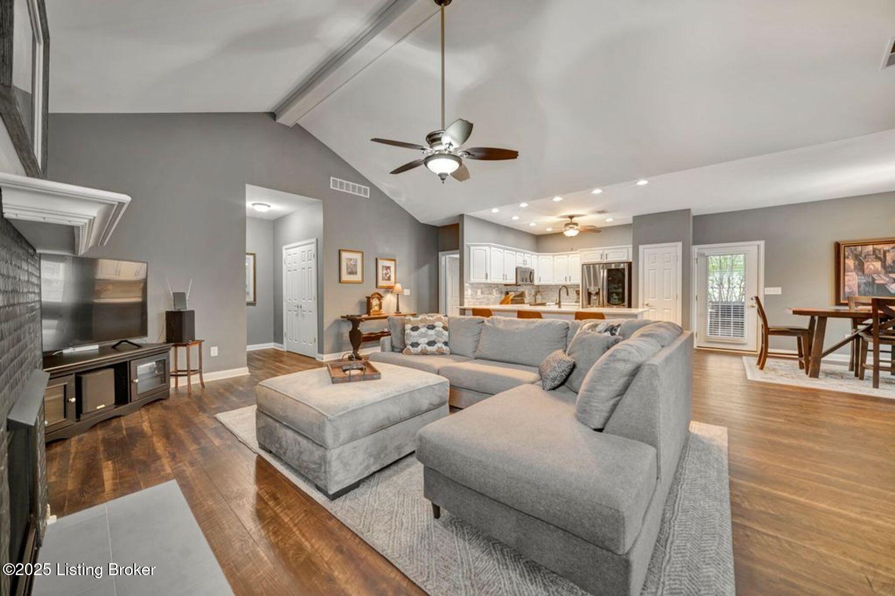 8107 Hidden Brook Ct, Louisville, Pennsylvania image 4