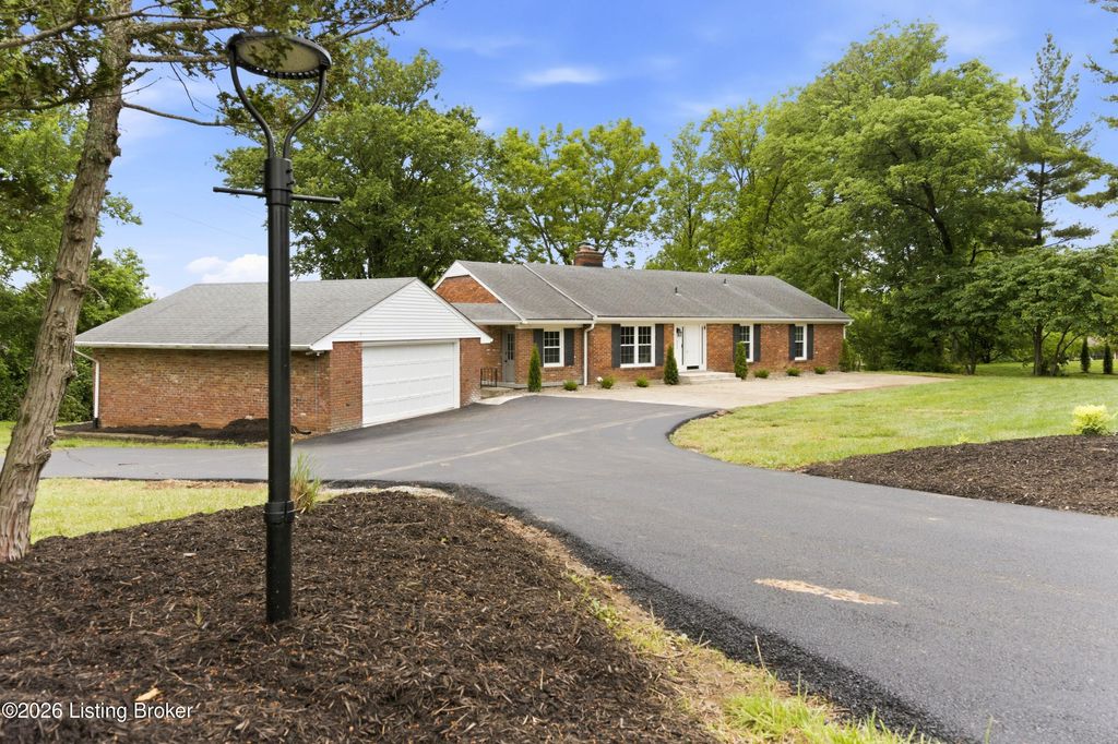 Photo of 824 N Pope Lick Rd, Louisville, KY 40243 (MLS # 1718225)