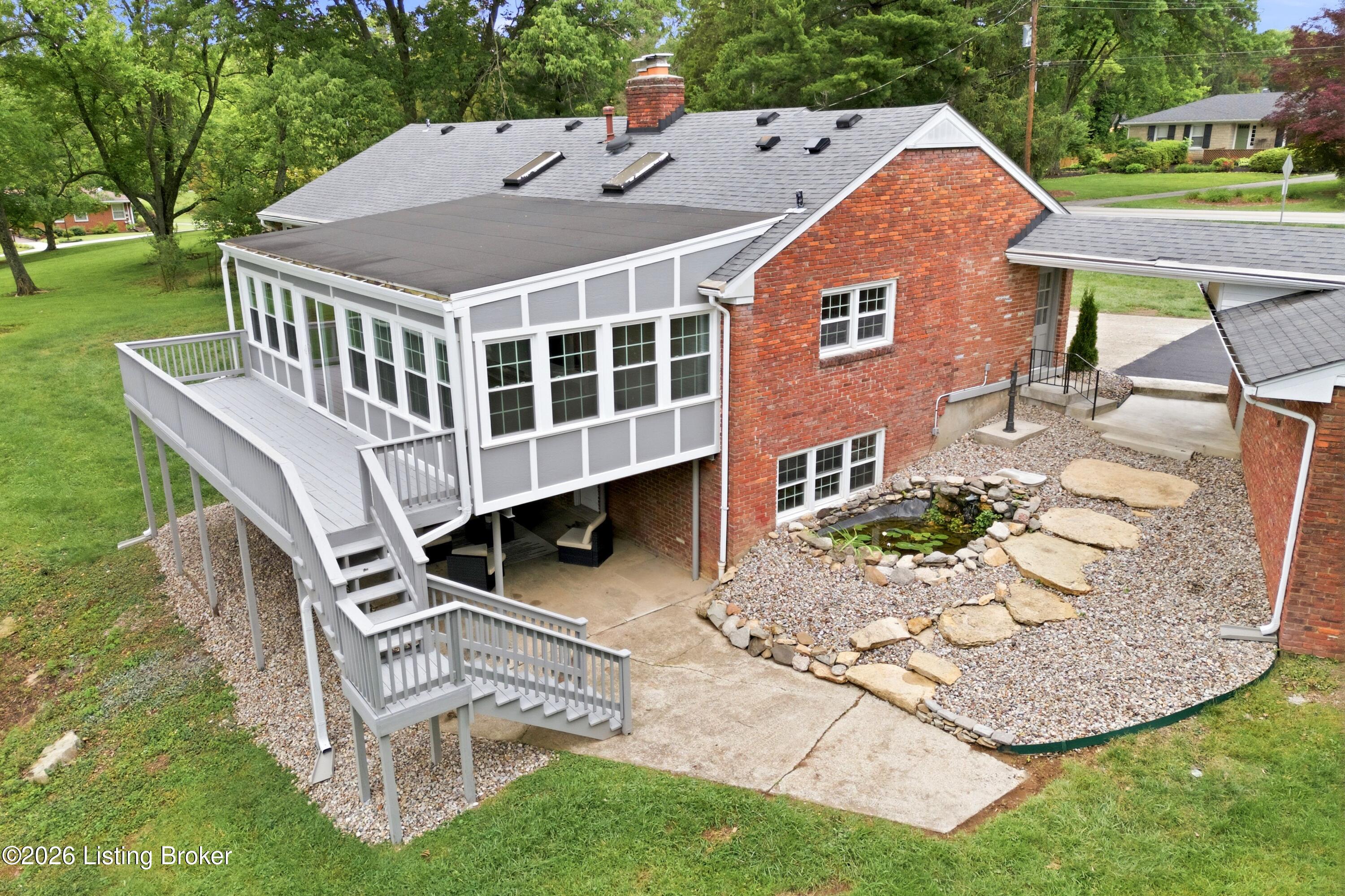 824 N Pope Lick Rd