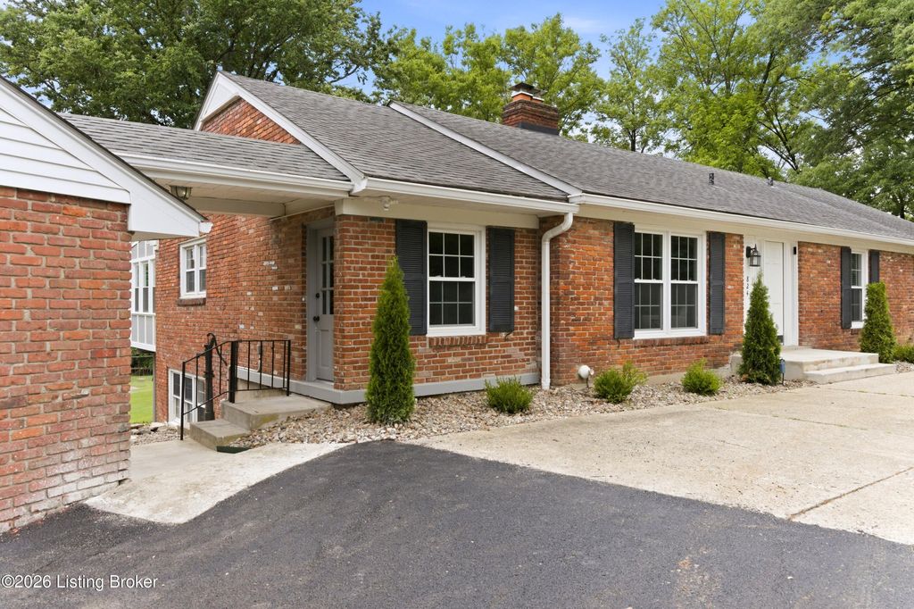 Photo of 824 N Pope Lick Rd, Louisville, KY 40243 (MLS # 1718225)