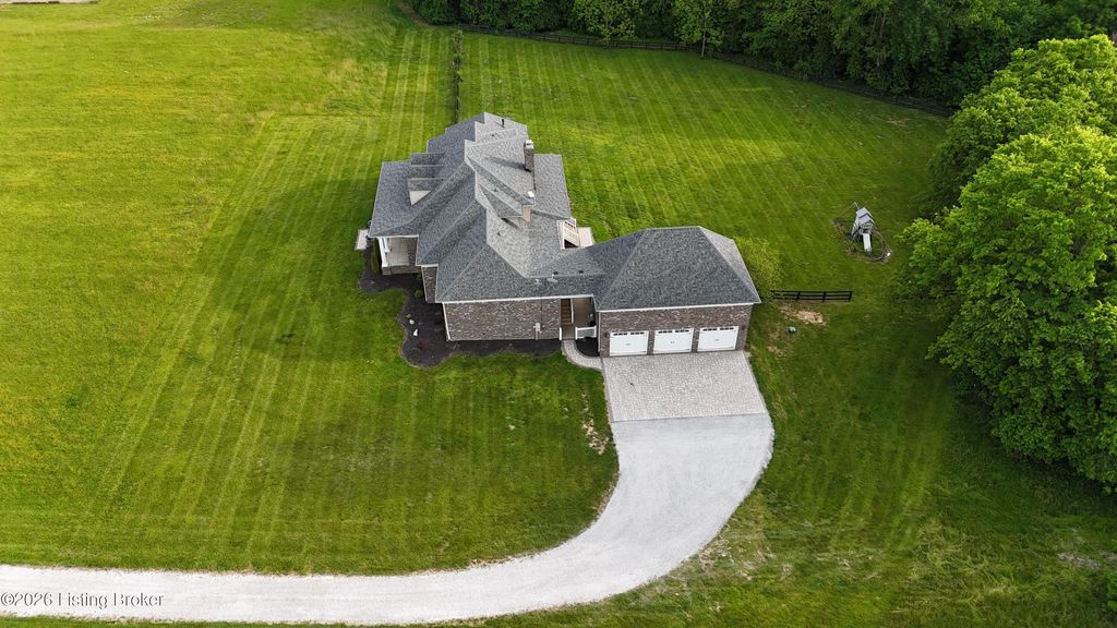 Photo of 741 Flood Rd, Shelbyville, KY 40065 (MLS # 1718367)