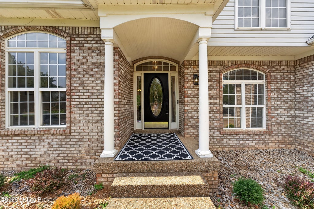 Photo of 3108 Indian Lake Dr, Louisville, KY 40241 (MLS # 1722544)