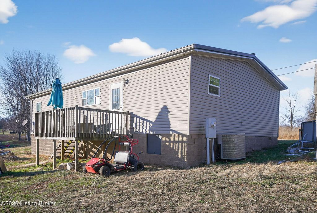 Photo of 115 Oregon Ln, Brodhead, KY 40409 (MLS # 1706320)