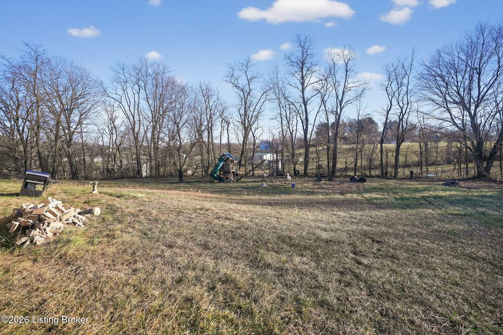 Photo of 115 Oregon Ln, Brodhead, KY 40409 (MLS # 1706320)