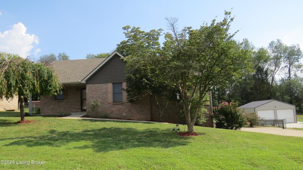 Photo of 323 Oakview Dr, Somerset, KY 42503 (MLS # 1729422)