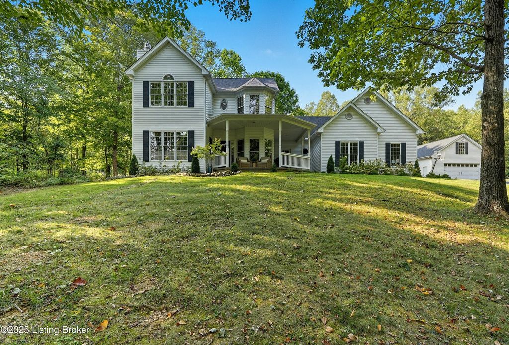 Photo of 1405 Rebel Ridge Rd, La Grange, KY 40031 (MLS # 1697944)