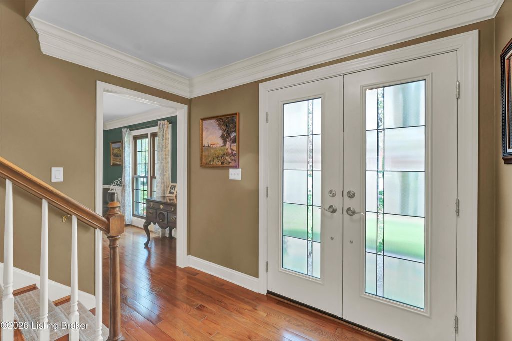 Photo of 11002 Fox Moore Ct, Louisville, KY 40223 (MLS # 1714152)