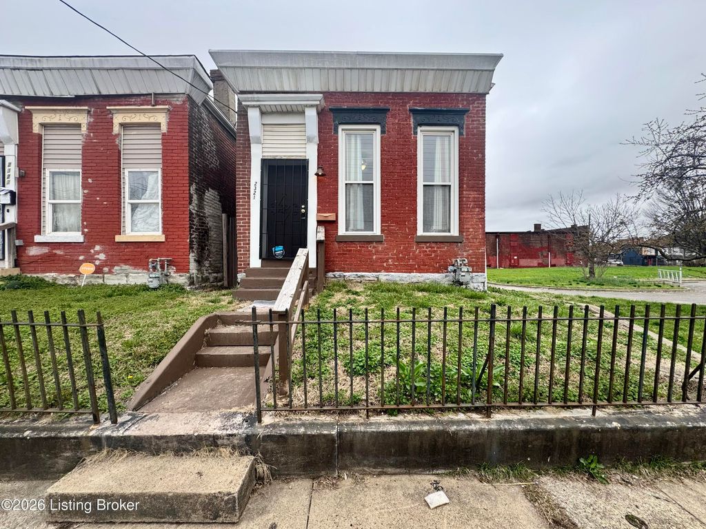 Photo of 2321 W Market St, Louisville, KY 40212 (MLS # 1711226)