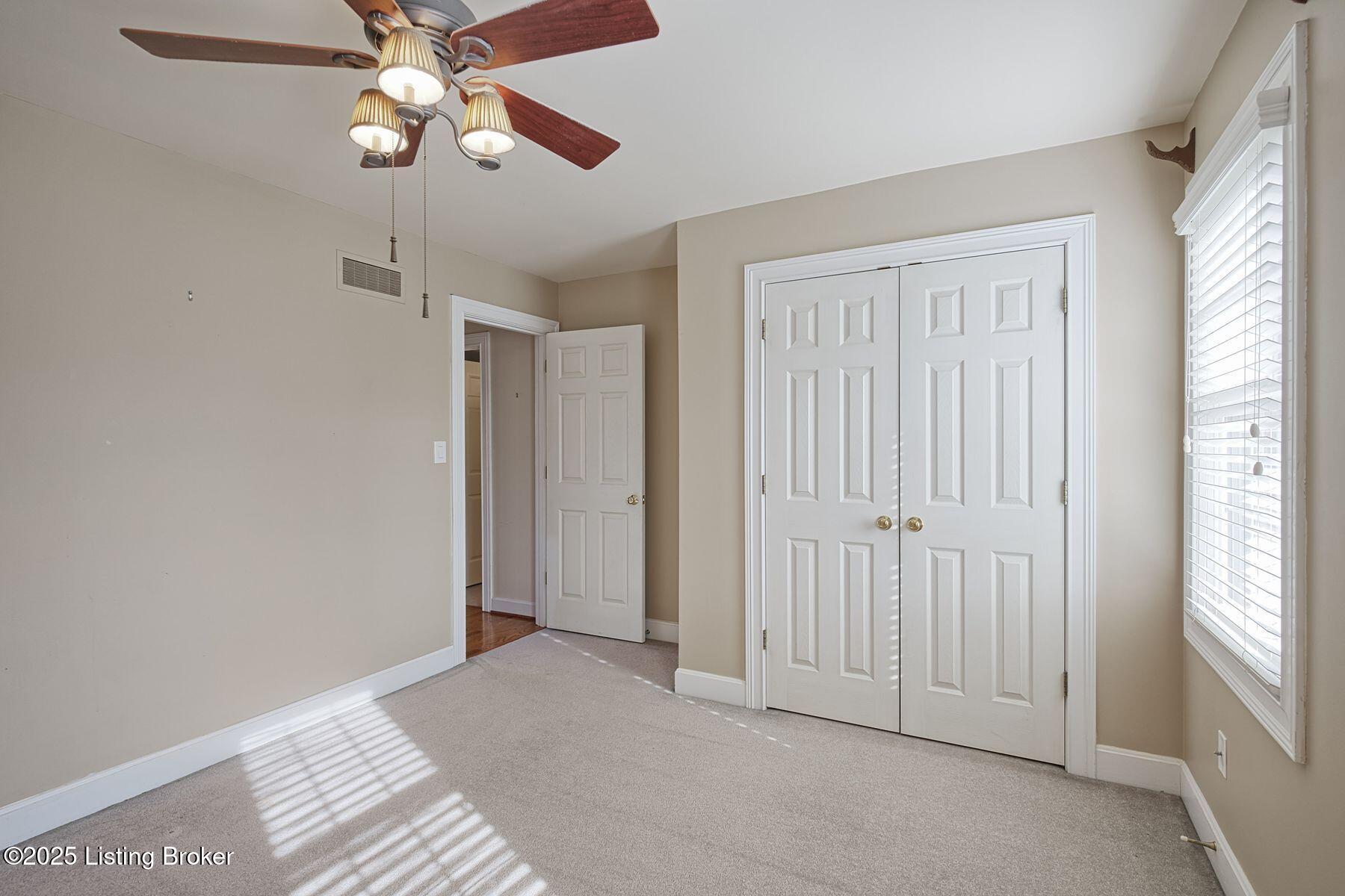 10924 Old Harrods Woods Cir, Louisville, Kentucky image 32