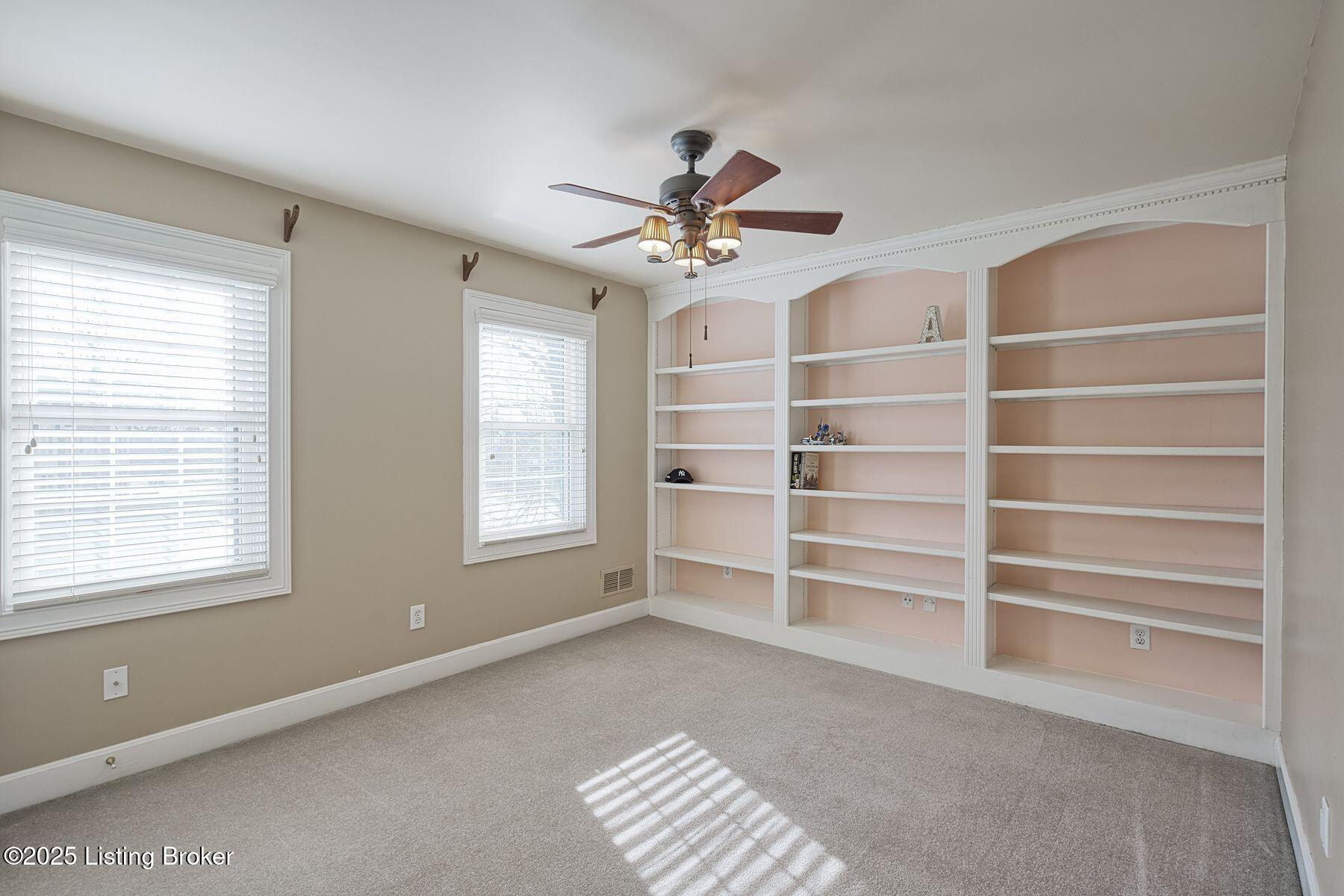10924 Old Harrods Woods Cir, Louisville, Kentucky image 33