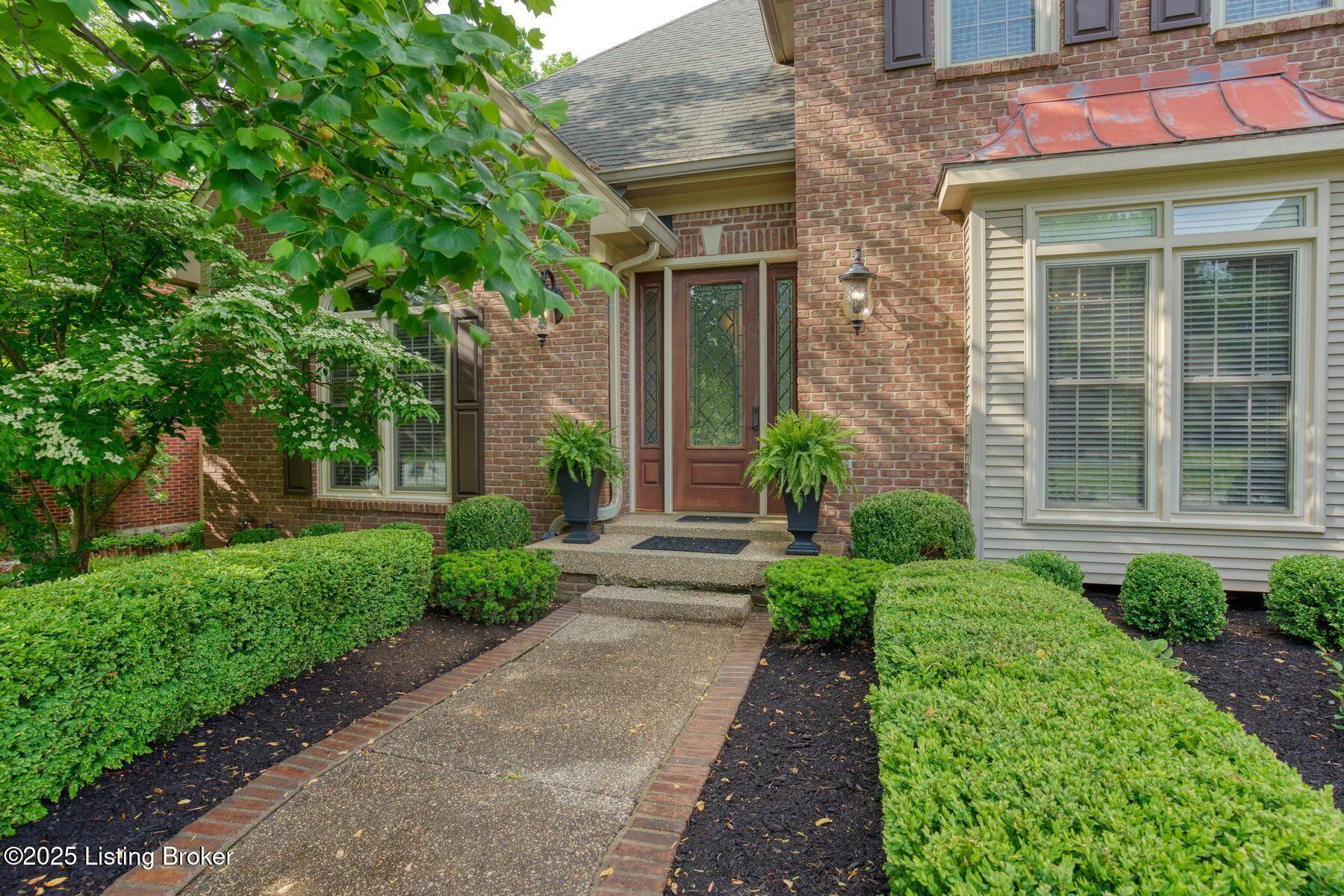 10924 Old Harrods Woods Cir, Louisville, Kentucky image 4