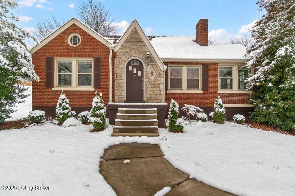 Photo of 7912 3rd Street Rd, Louisville, KY 40214 (MLS # 1704739)