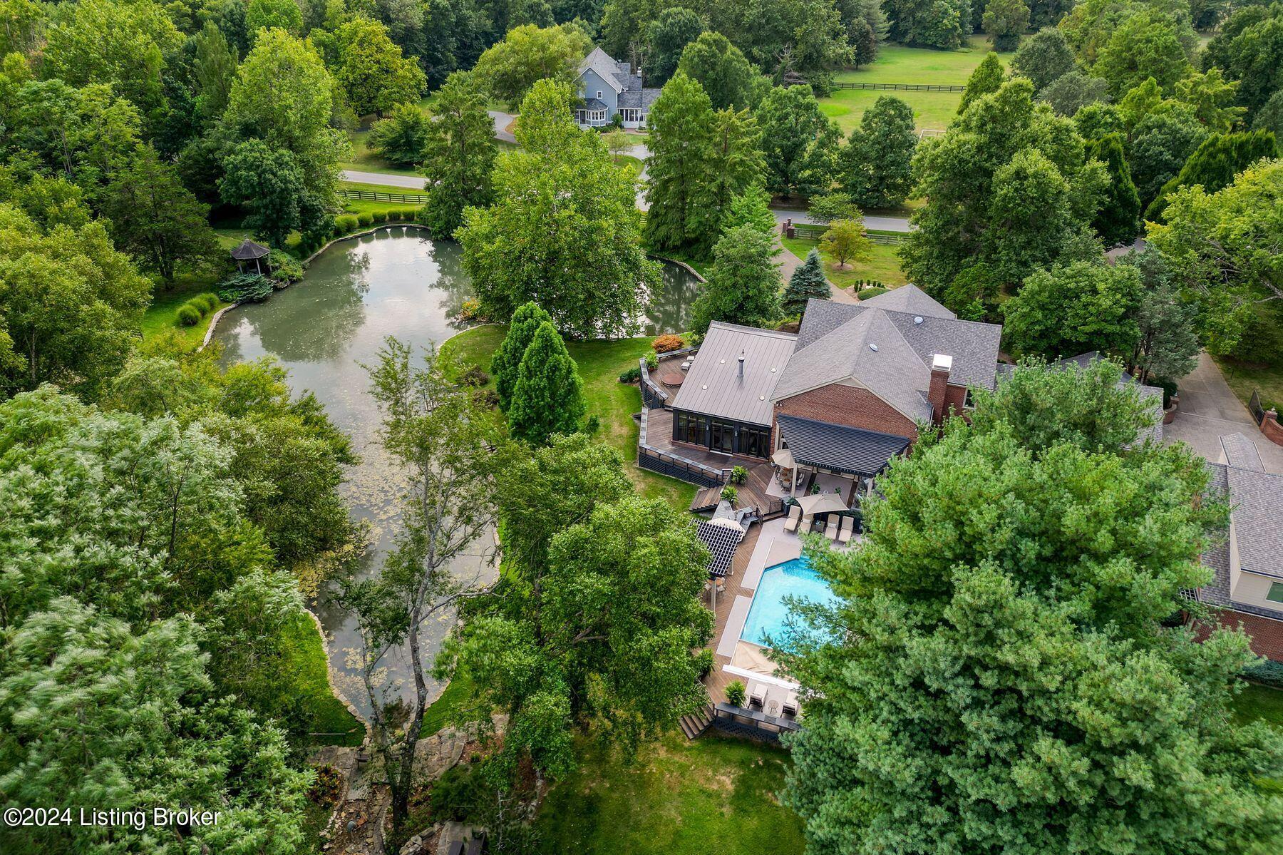 2305 Cave Spring Pl, Anchorage, Kentucky image 1