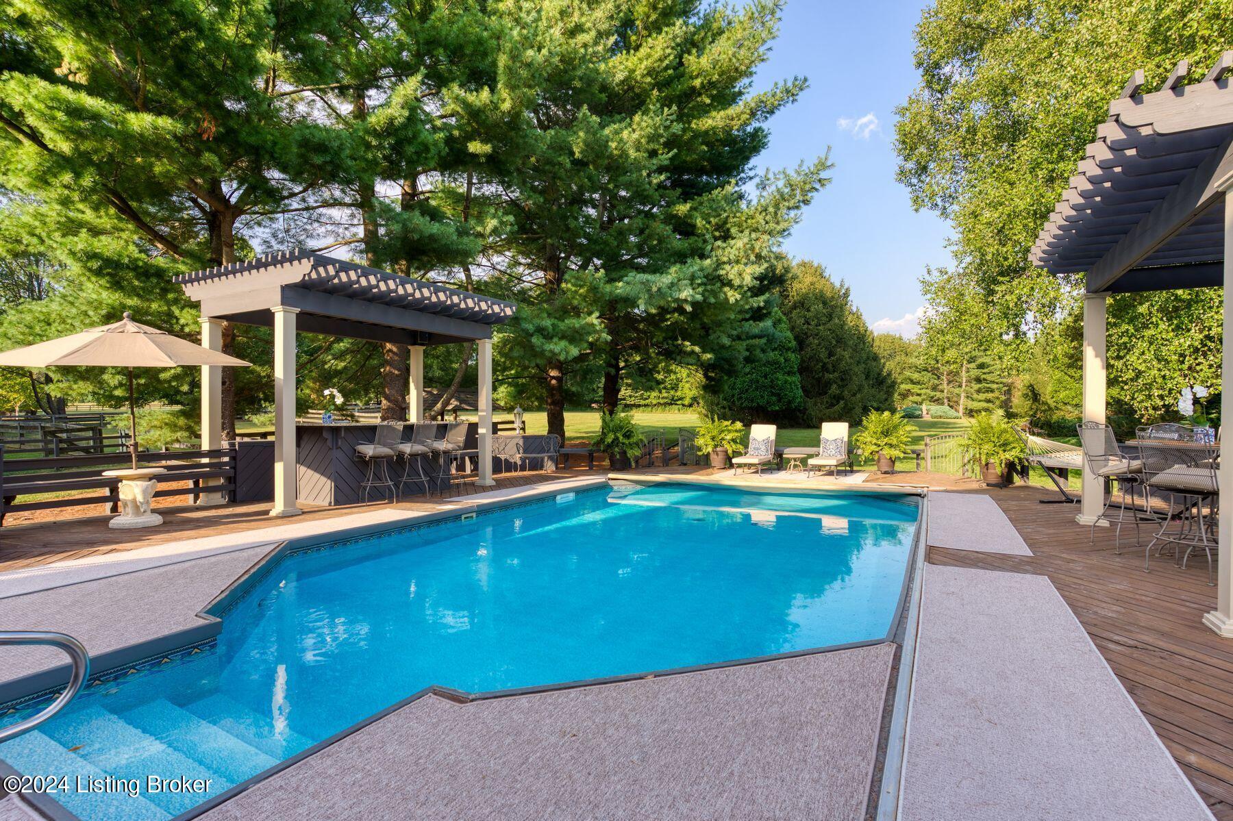 2305 Cave Spring Pl, Anchorage, Kentucky image 3