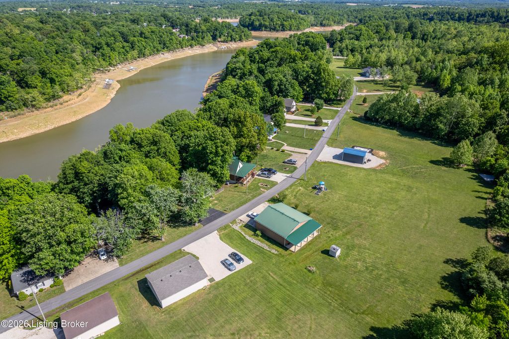 Photo of 485 Bentwood Ln, Falls Of Rough, KY 40119 (MLS # 1716359)