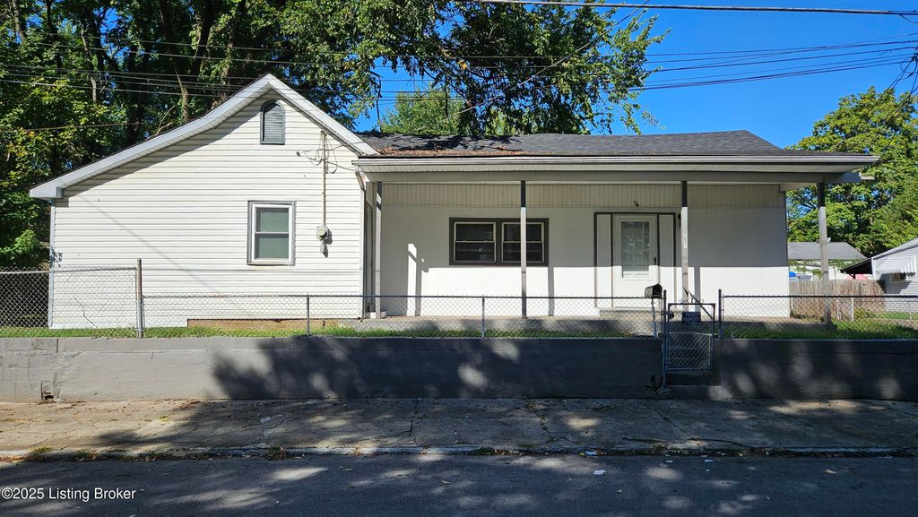 Photo of 212 N 20th St, Louisville, KY 40203 (MLS # 1701204)