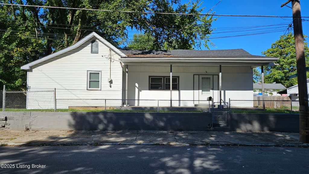 Photo of 212 N 20th St, Louisville, KY 40203 (MLS # 1701204)