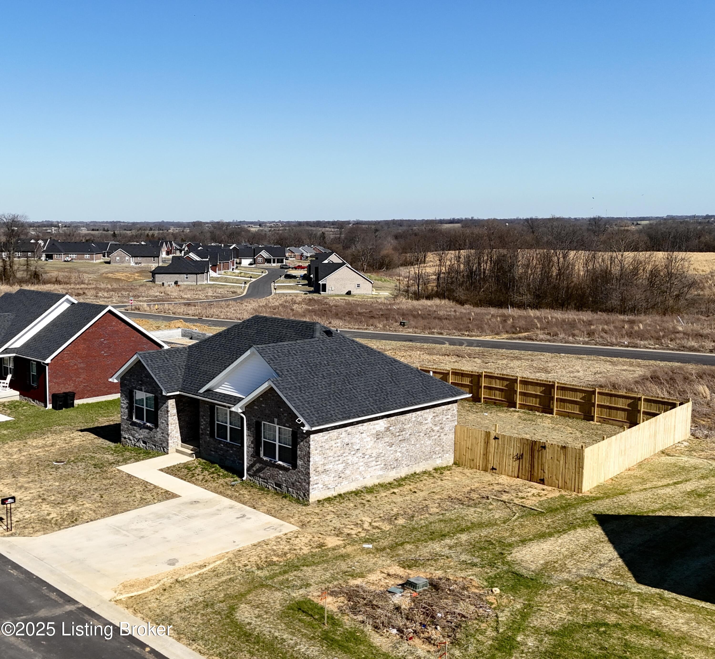 132 Magnolia Dr, Bardstown, Pennsylvania image 3
