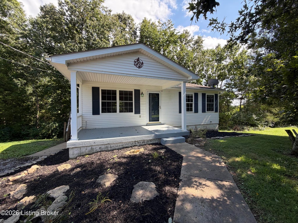 Photo of 247 Suffolk Dr, Mt Eden, KY 40046 (MLS # 1726496)