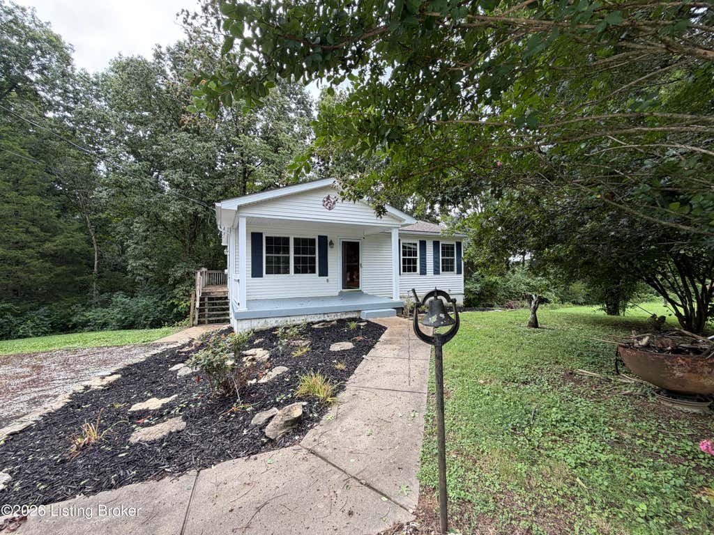 Photo of 247 Suffolk Dr, Mt Eden, KY 40046 (MLS # 1726496)