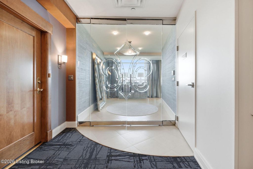 Photo of 222 E Witherspoon St #1601, Louisville, KY 40202 (MLS # 1723842)