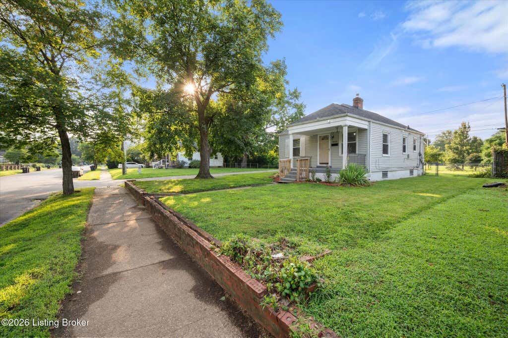 Photo of 2455 Lindbergh Dr, Louisville, KY 40208 (MLS # 1724547)
