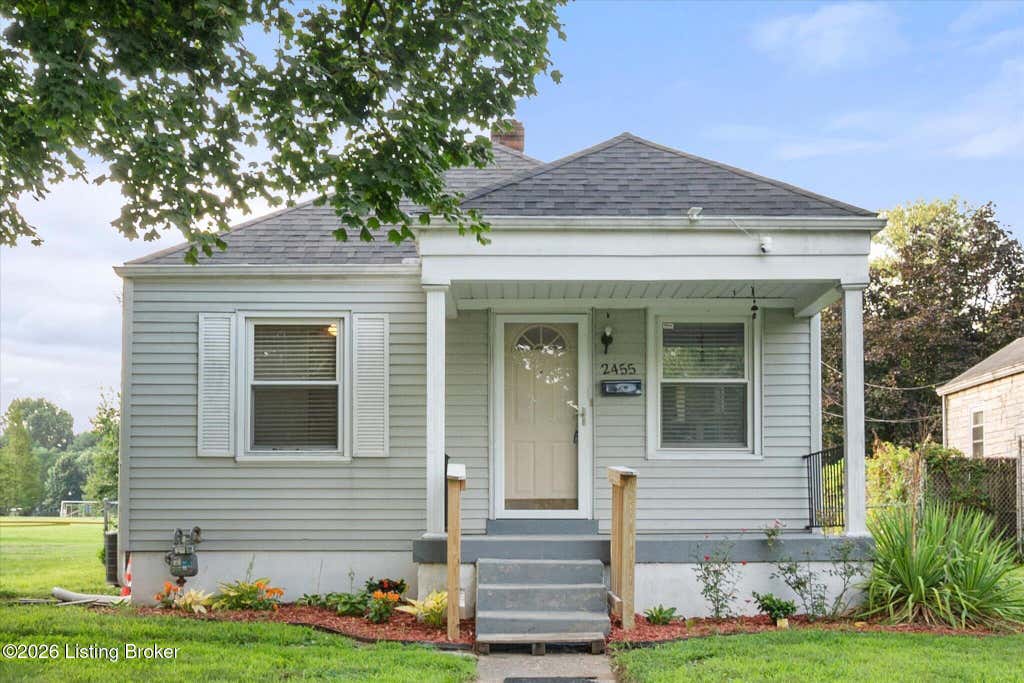 Photo of 2455 Lindbergh Dr, Louisville, KY 40208 (MLS # 1724547)