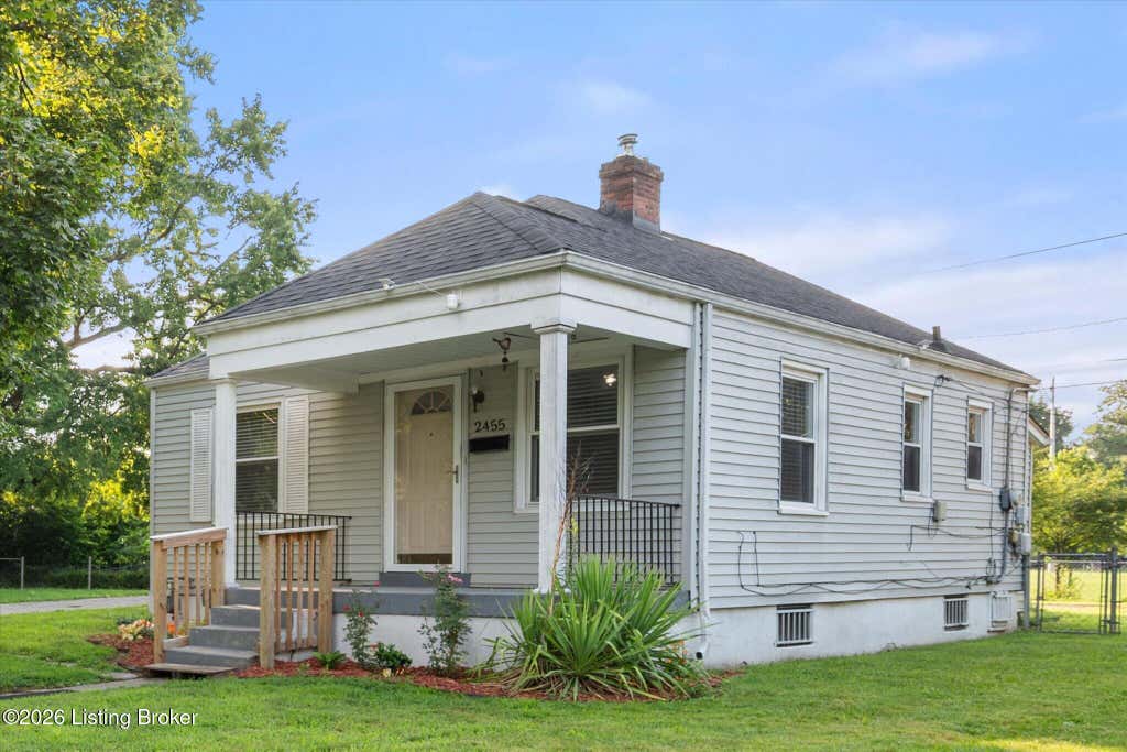 Photo of 2455 Lindbergh Dr, Louisville, KY 40208 (MLS # 1724547)