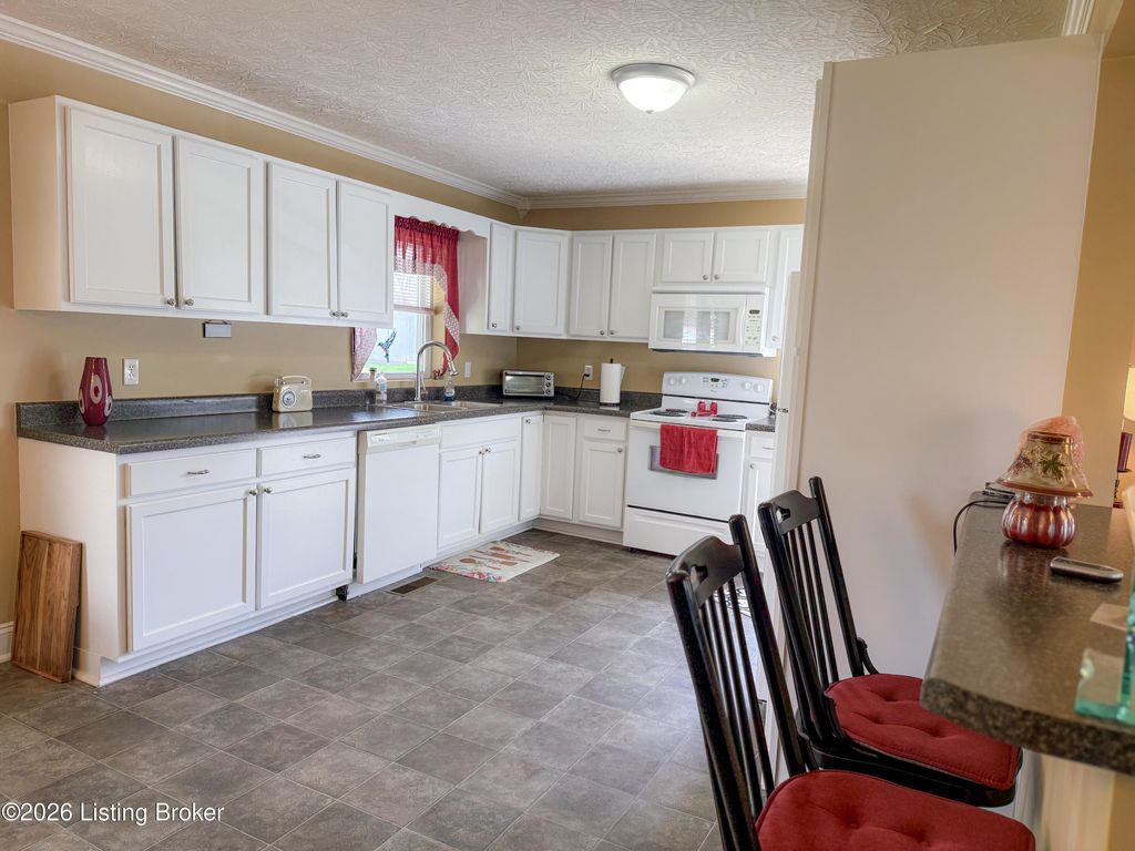 Photo of 1311 Asbury St, Leitchfield, KY 42754 (MLS # 1712997)