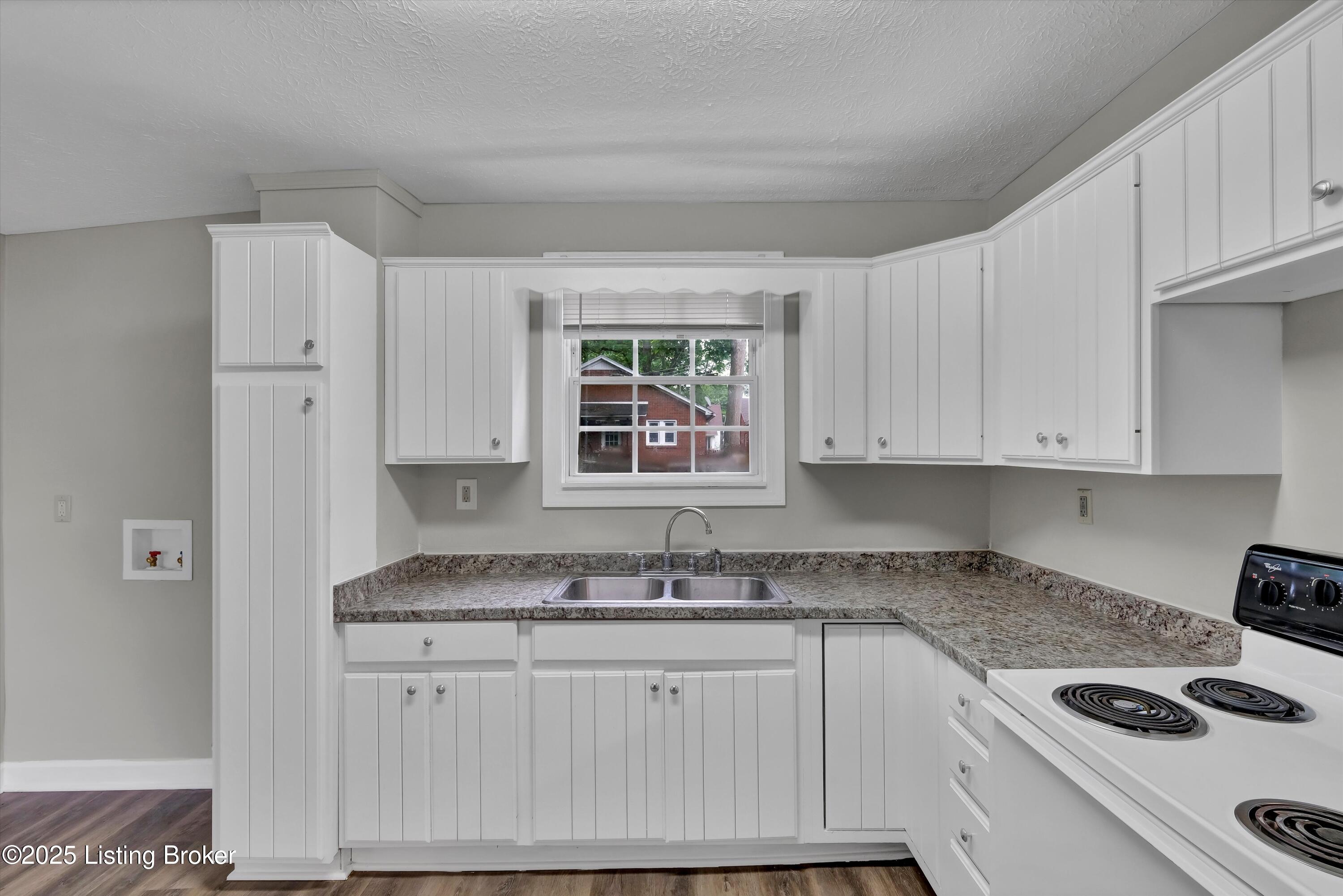 209 W Kenton St, Louisville, Kentucky image 18