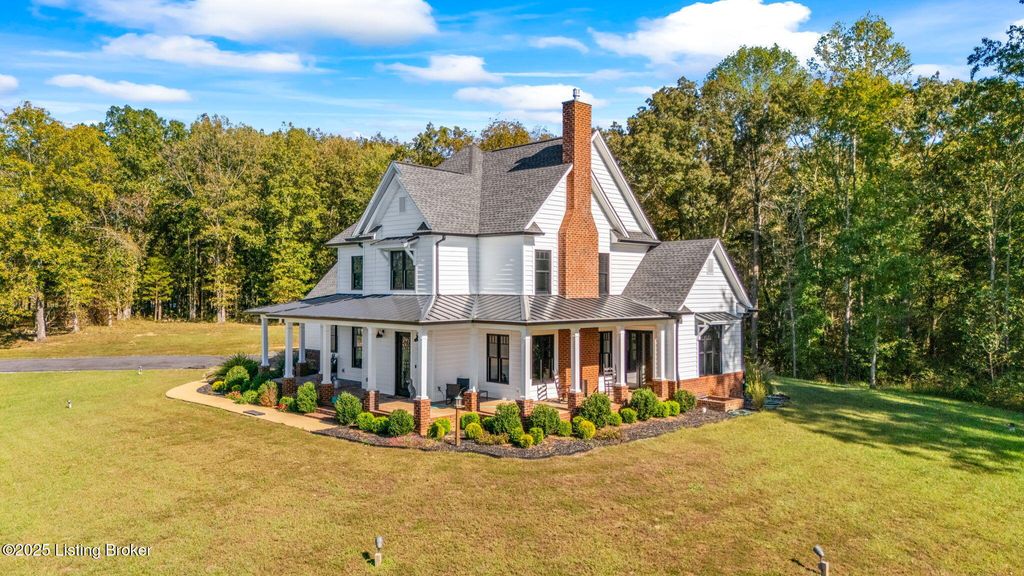 Photo of 4370 Veterans Memorial Hwy, Brownsville, KY 42210 (MLS # 1701441)