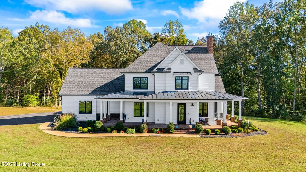 Photo of 4370 Veterans Memorial Hwy, Brownsville, KY 42210 (MLS # 1701441)