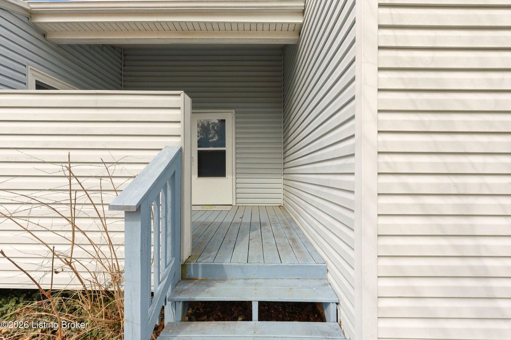 Photo of 7317 Ridge Creek Rd, Louisville, KY 40291 (MLS # 1711203)