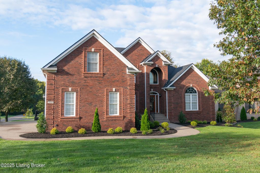 Photo of 7000 Walton Way, Crestwood, KY 40014 (MLS # 1700247)