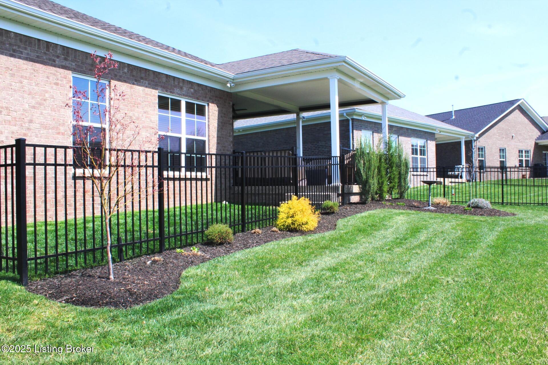 8839 Sanctuary Ln, Louisville, Kentucky image 25
