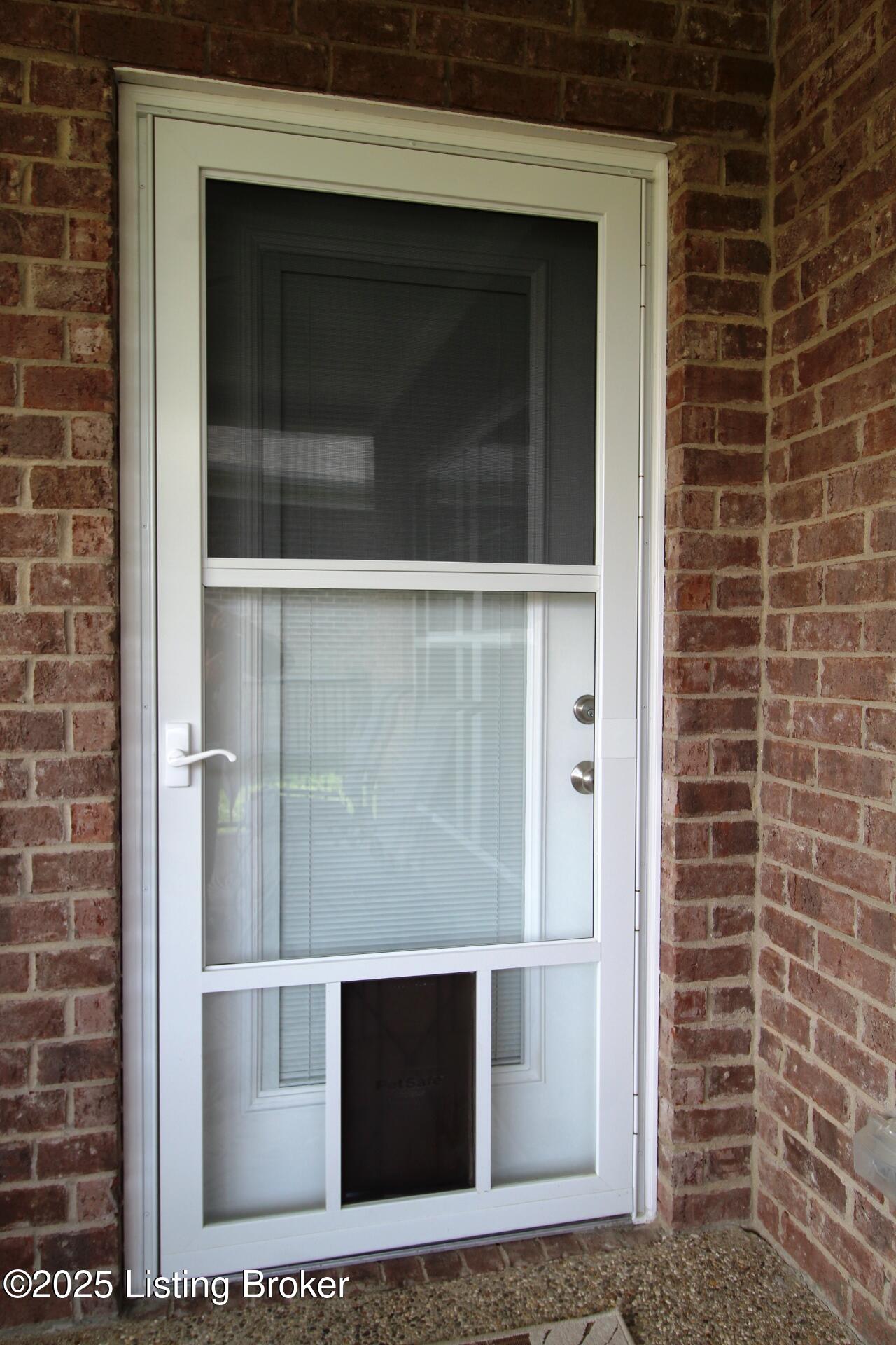8839 Sanctuary Ln, Louisville, Kentucky image 36