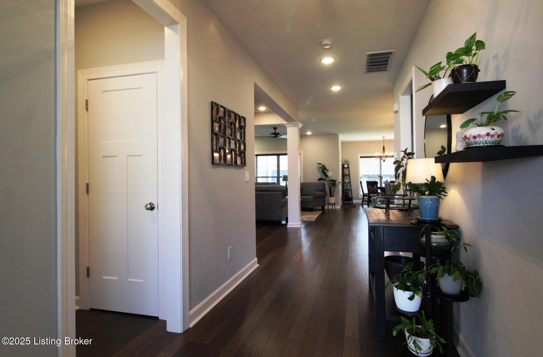 8839 Sanctuary Ln, Louisville, Kentucky image 37