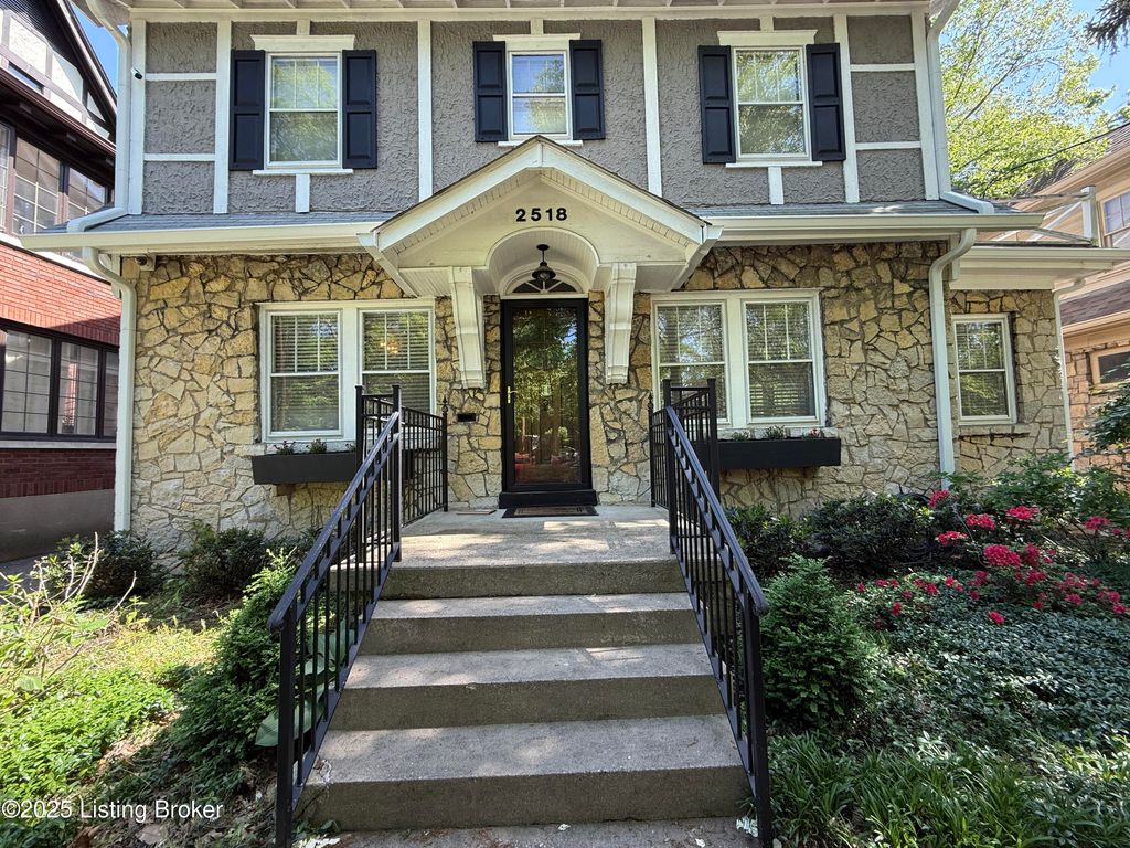 Photo of 2518 Glenmary Ave, Louisville, KY 40204 (MLS # 1705582)