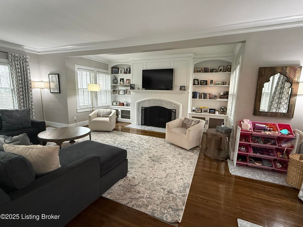 Photo of 2518 Glenmary Ave, Louisville, KY 40204 (MLS # 1705582)