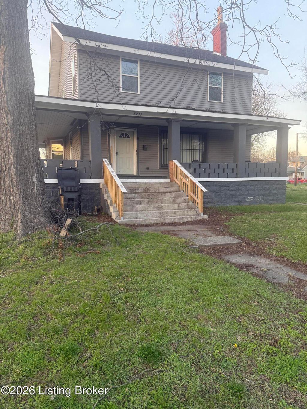 Photo of 3711 W Broadway, Louisville, KY 40211 (MLS # 1715536)