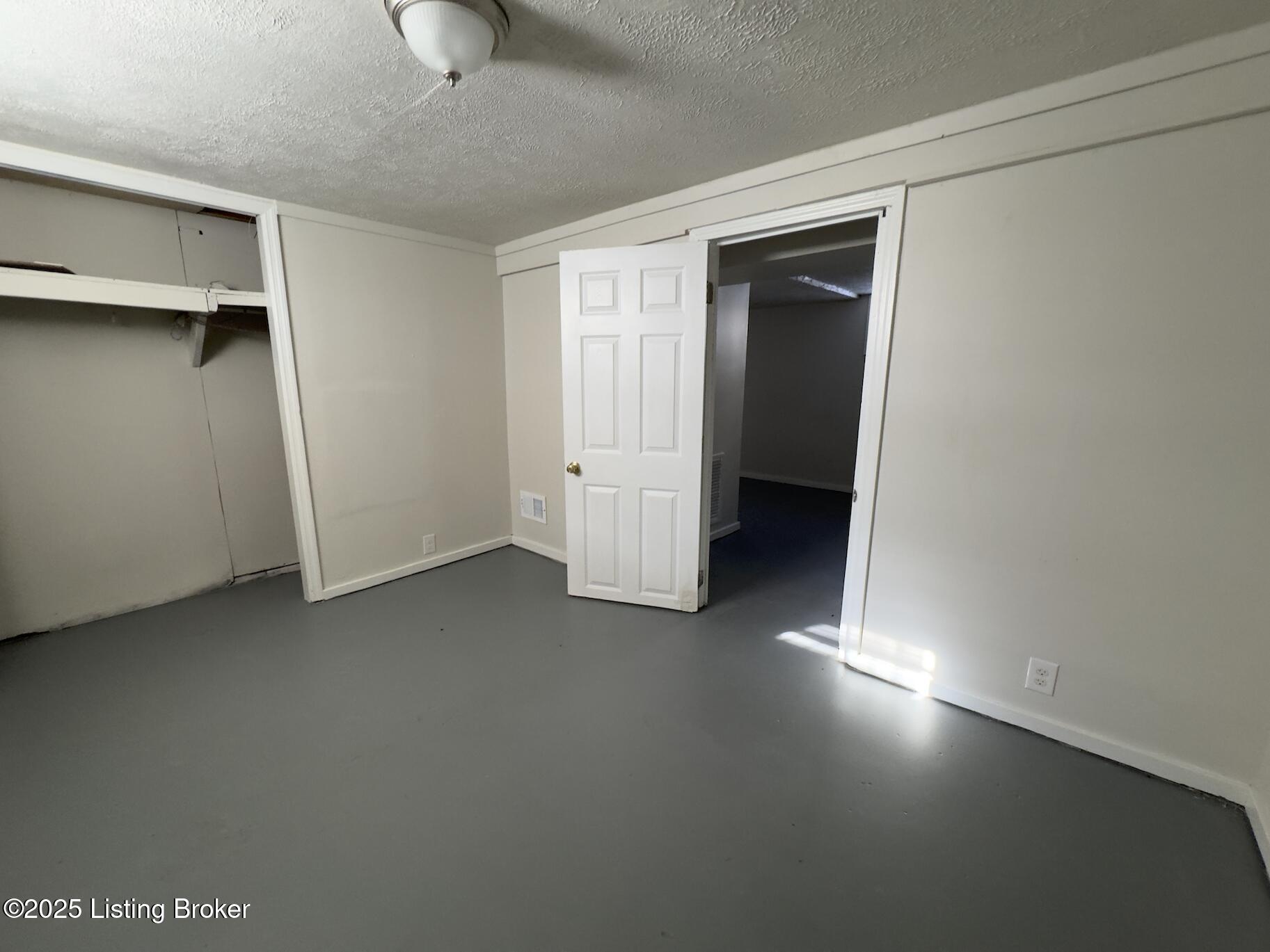 1274 Weller Ave, Louisville, Kentucky image 1