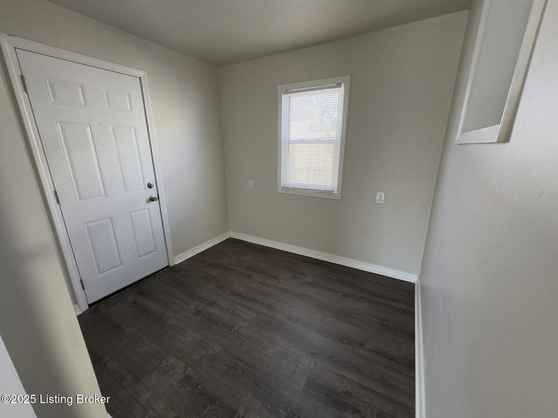 1274 Weller Ave, Louisville, Kentucky image 9