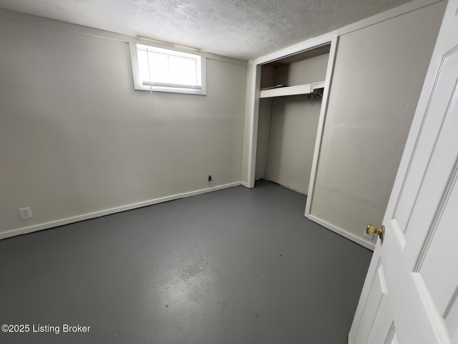 1274 Weller Ave, Louisville, Kentucky image 4