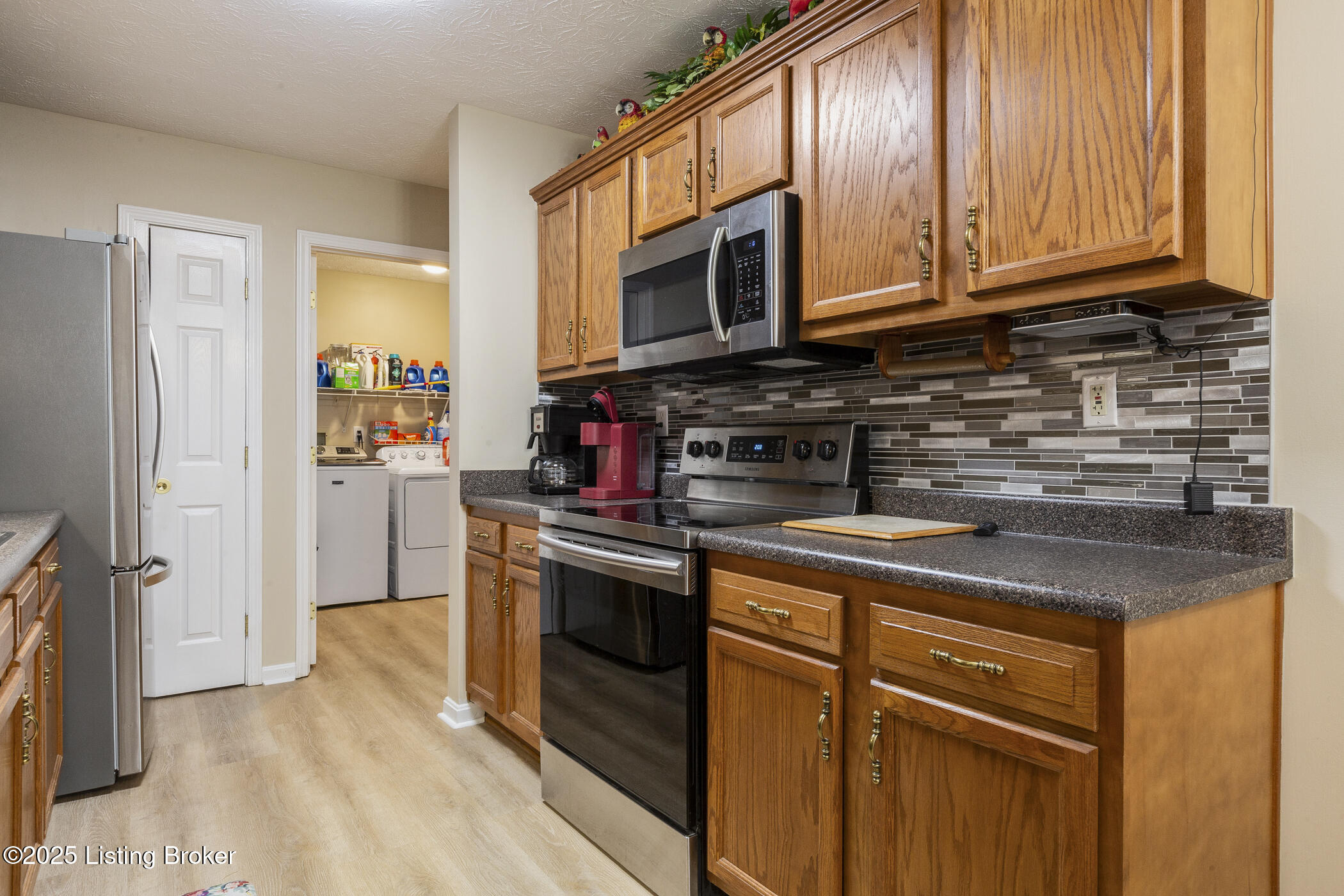 11418 Ridge Lake Dr, Louisville, Kentucky image 5