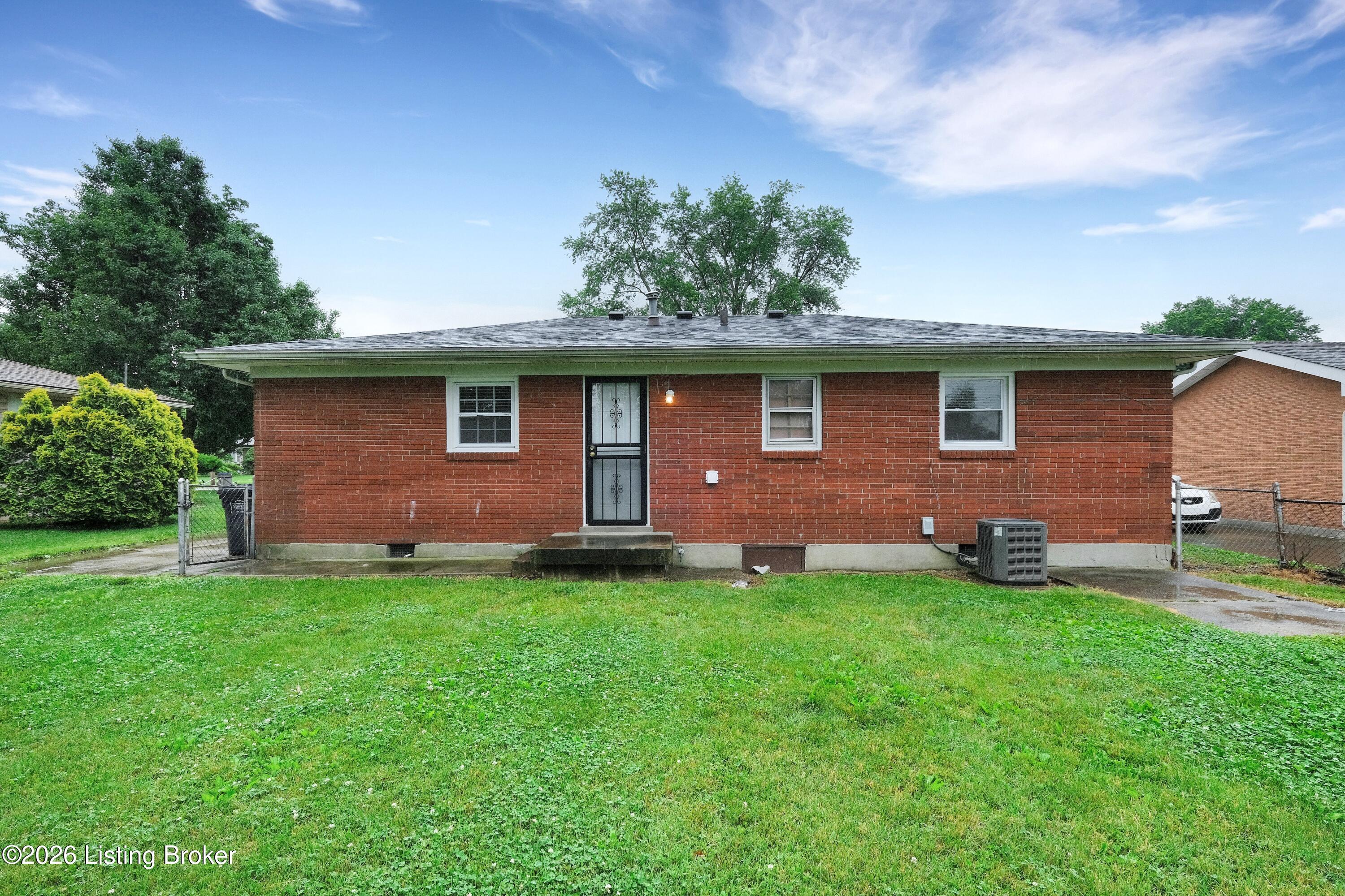 2319 Ecton Ln